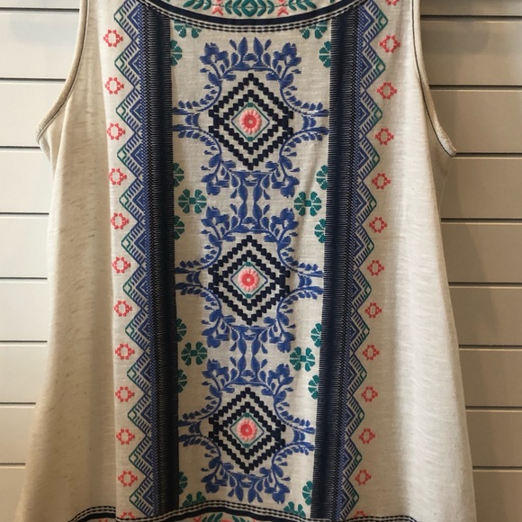 Patterned Boho-Chic Tank Top - Picture 2 of 7